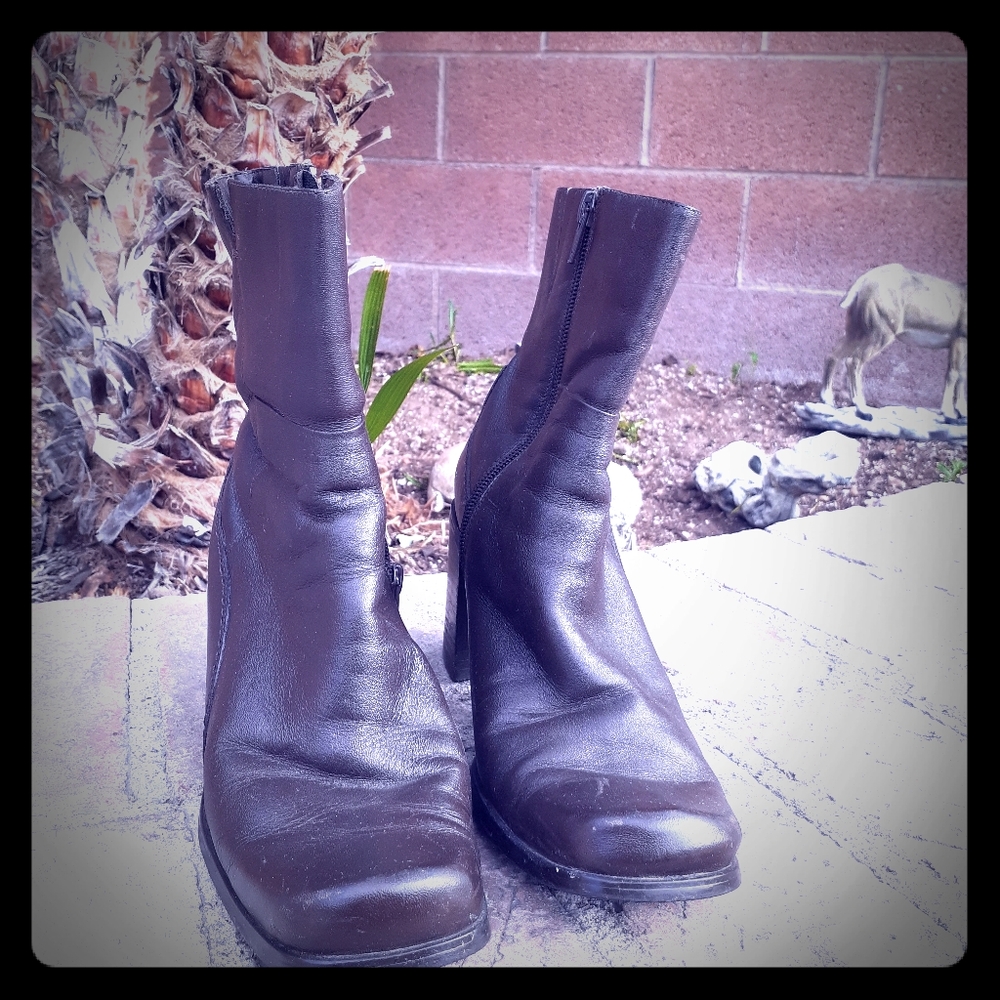 Women Boots Brown